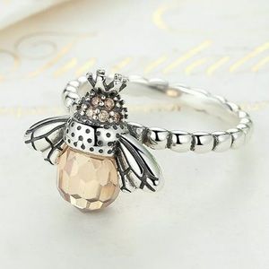 NEW•Silver & Topaz fashion Bee Ring
